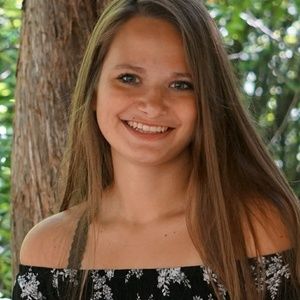 Meet your Posher, Cassi